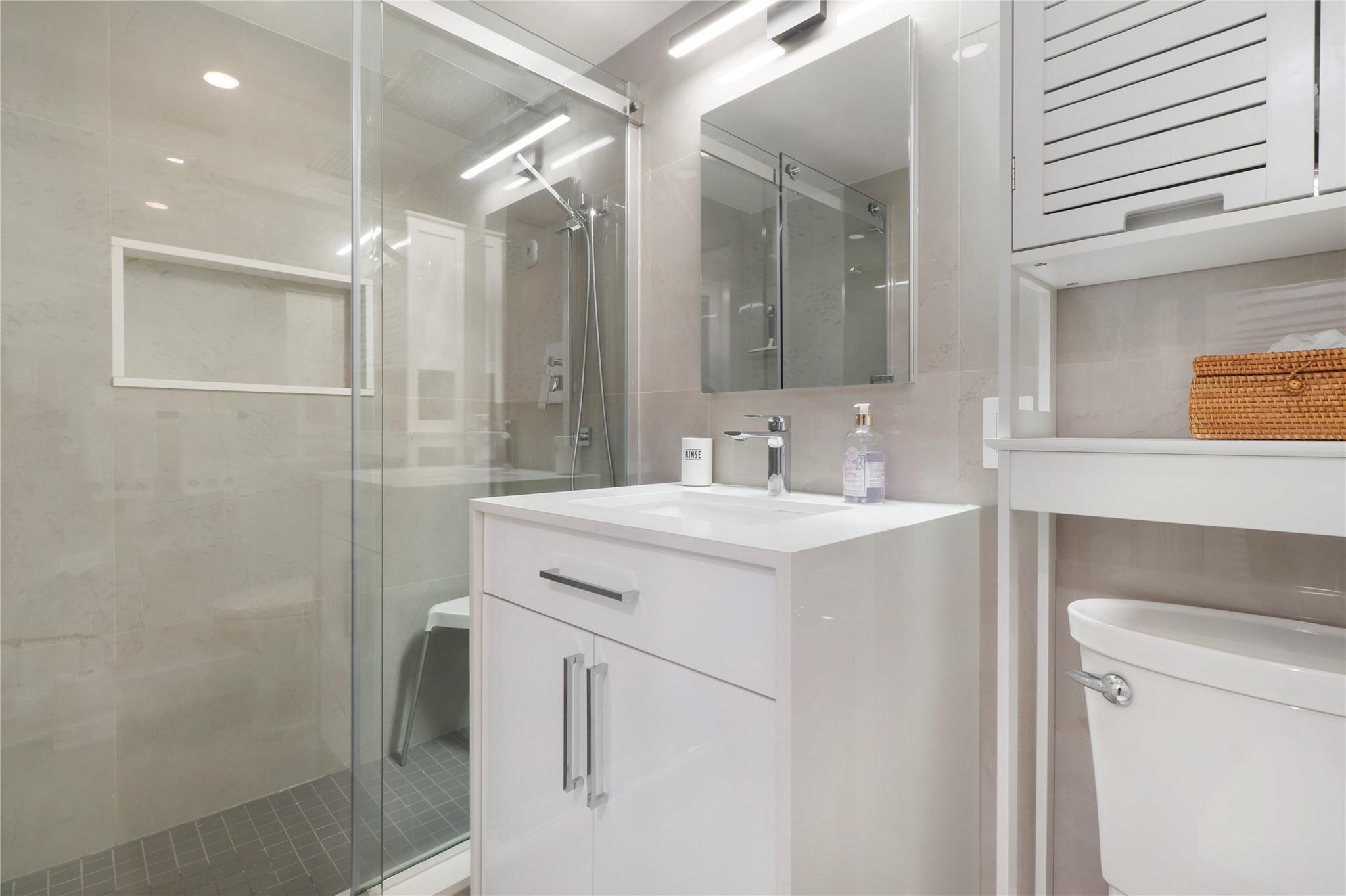 CYPRESS BEND CONDOMINIUM - Residential
