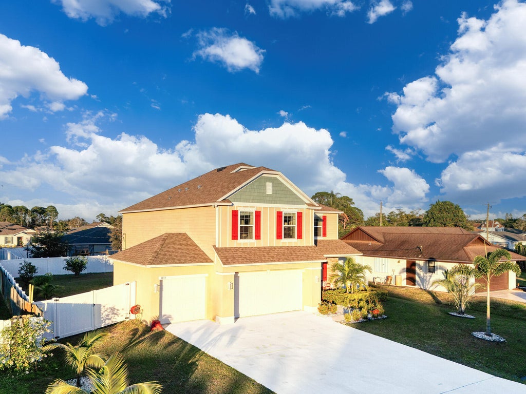 Photo of 1033 SW General Patton Terrace, Port Saint Lucie, FL 34953 (MLS # R11042039)