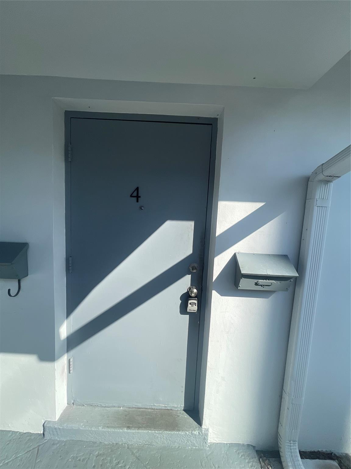 Lyons Park First Add 40-2 - Residential Lease