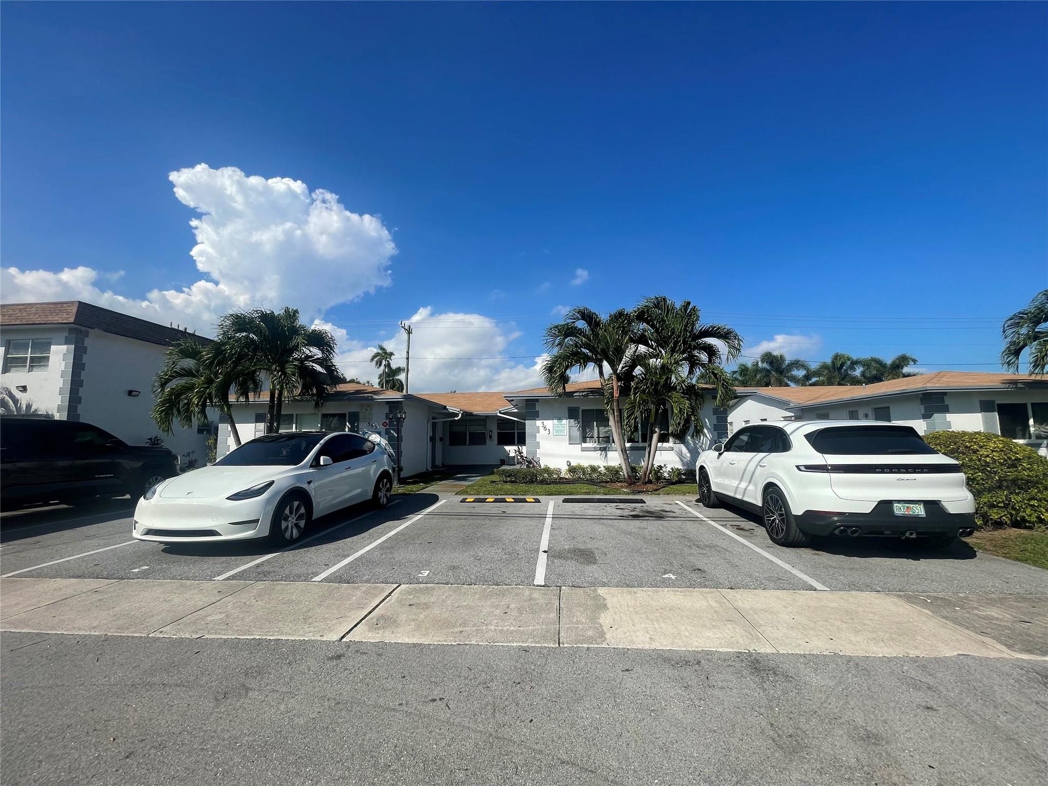 Lyons Park First Add 40-2 - Residential Lease