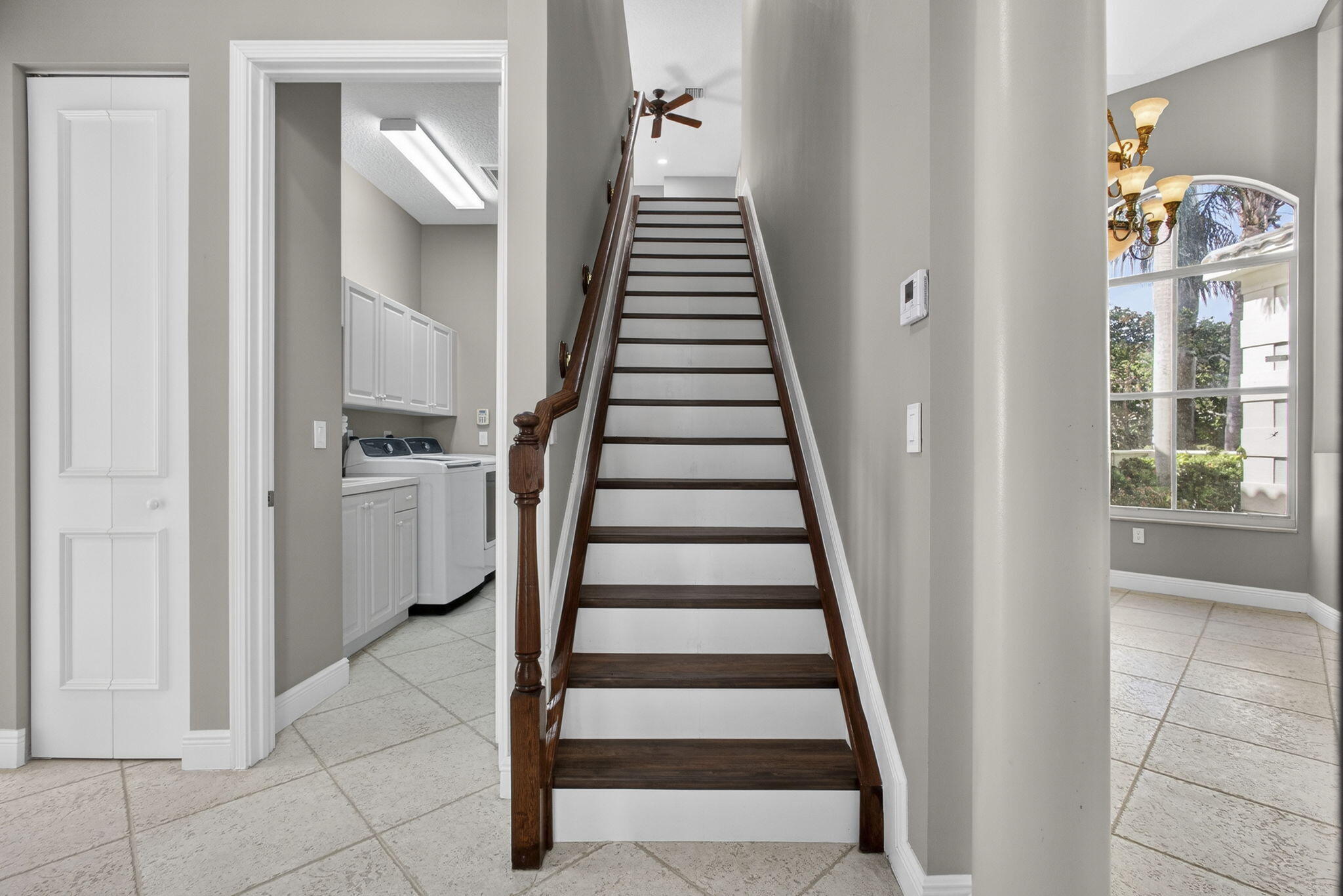 OLYMPIA 1 - Residential Lease