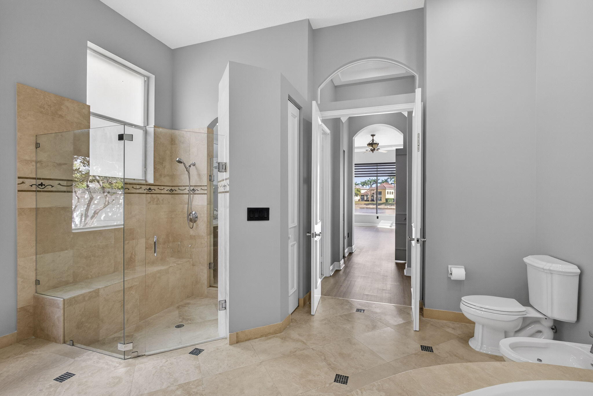 OLYMPIA 1 - Residential Lease