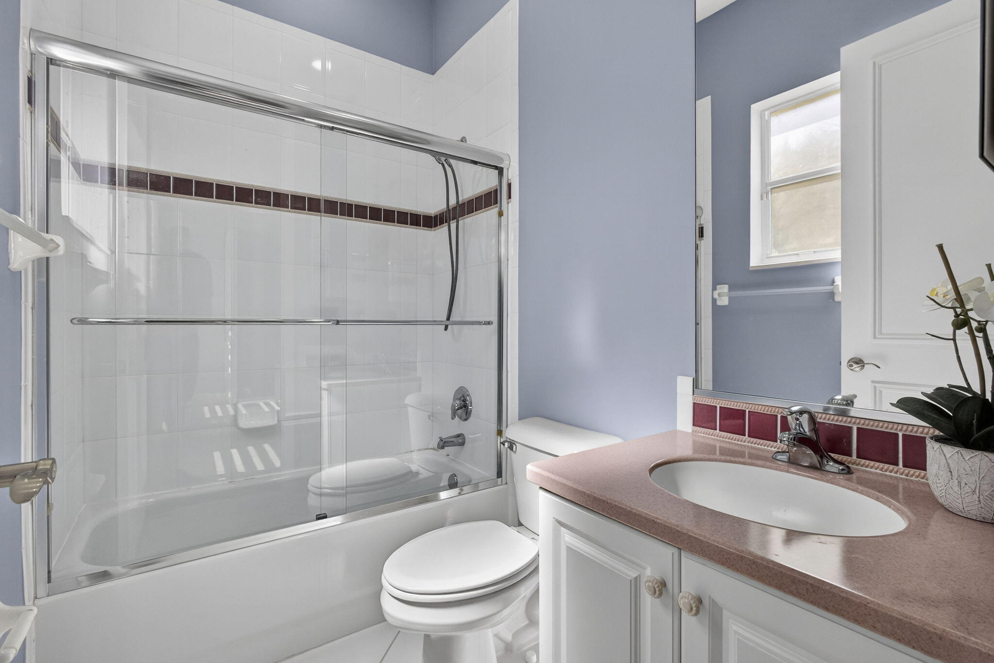 OLYMPIA 1 - Residential Lease