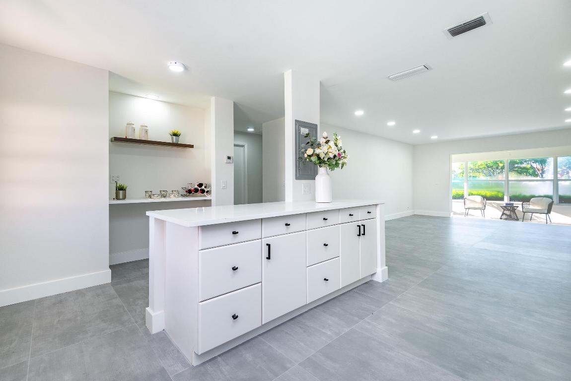 COVERED BRIDGE CONDO - Residential