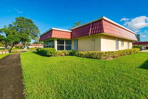 Tiny photo for 604 Laconia Circle, Lake Worth, FL 33467 (MLS # R11157875)