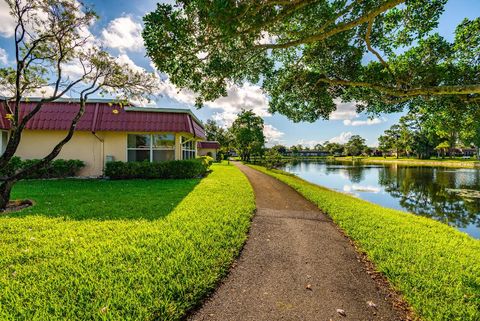 Tiny photo for 604 Laconia Circle, Lake Worth, FL 33467 (MLS # R11157875)