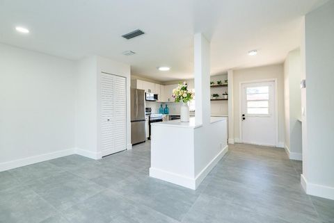 Tiny photo for 604 Laconia Circle, Lake Worth, FL 33467 (MLS # R11157875)