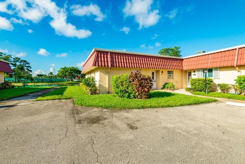 Tiny photo for 604 Laconia Circle, Lake Worth, FL 33467 (MLS # R11157875)
