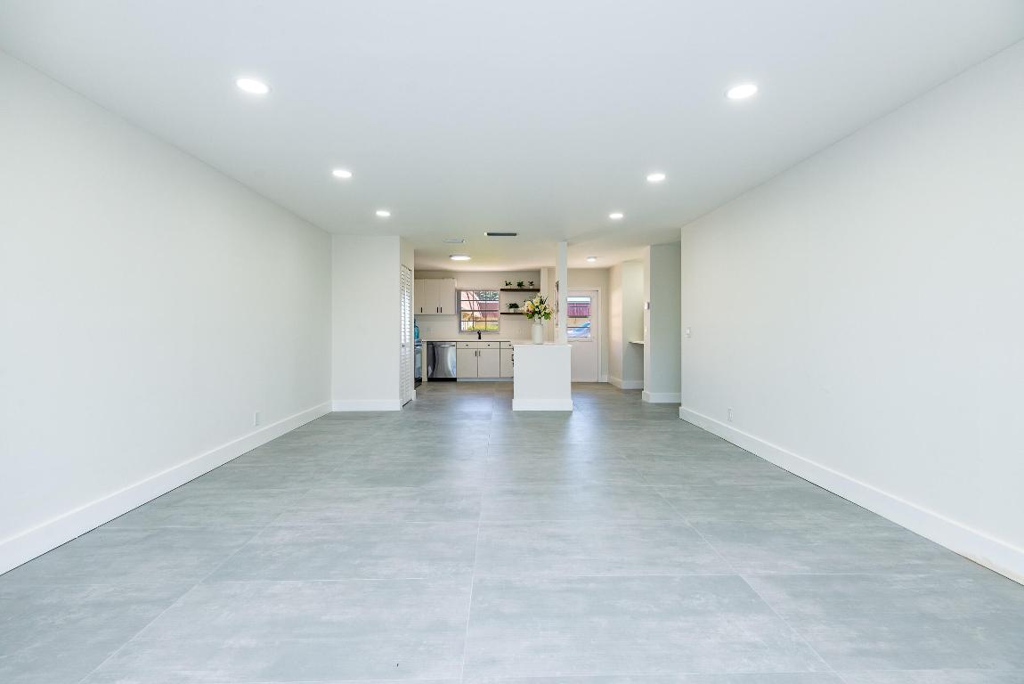 COVERED BRIDGE CONDO - Residential