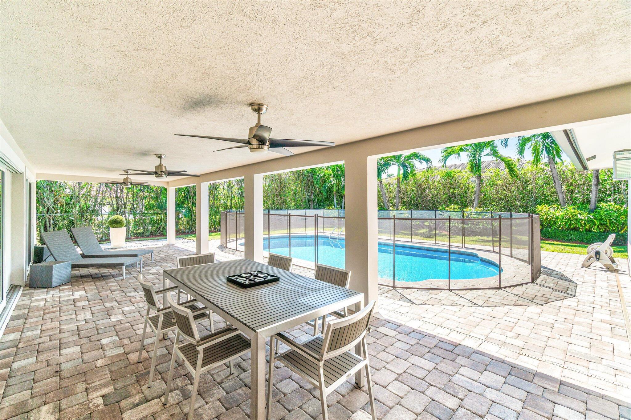 ROYAL PALM YACHT & COUNTR - Residential Lease