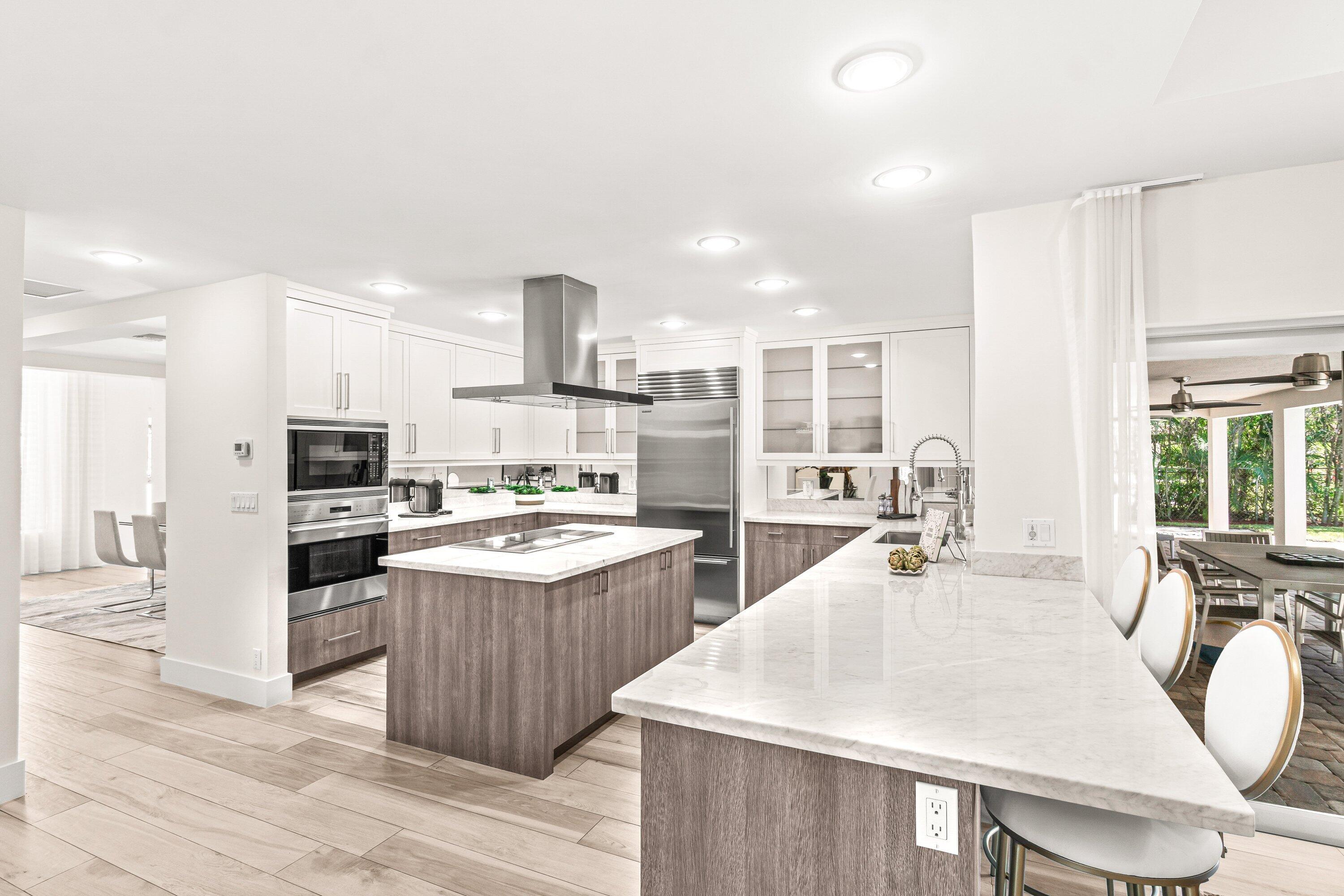 ROYAL PALM YACHT & COUNTRY CLUB - Residential Lease