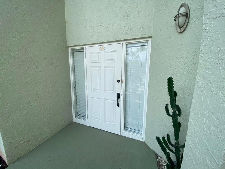 6371 La Costa Drive 101