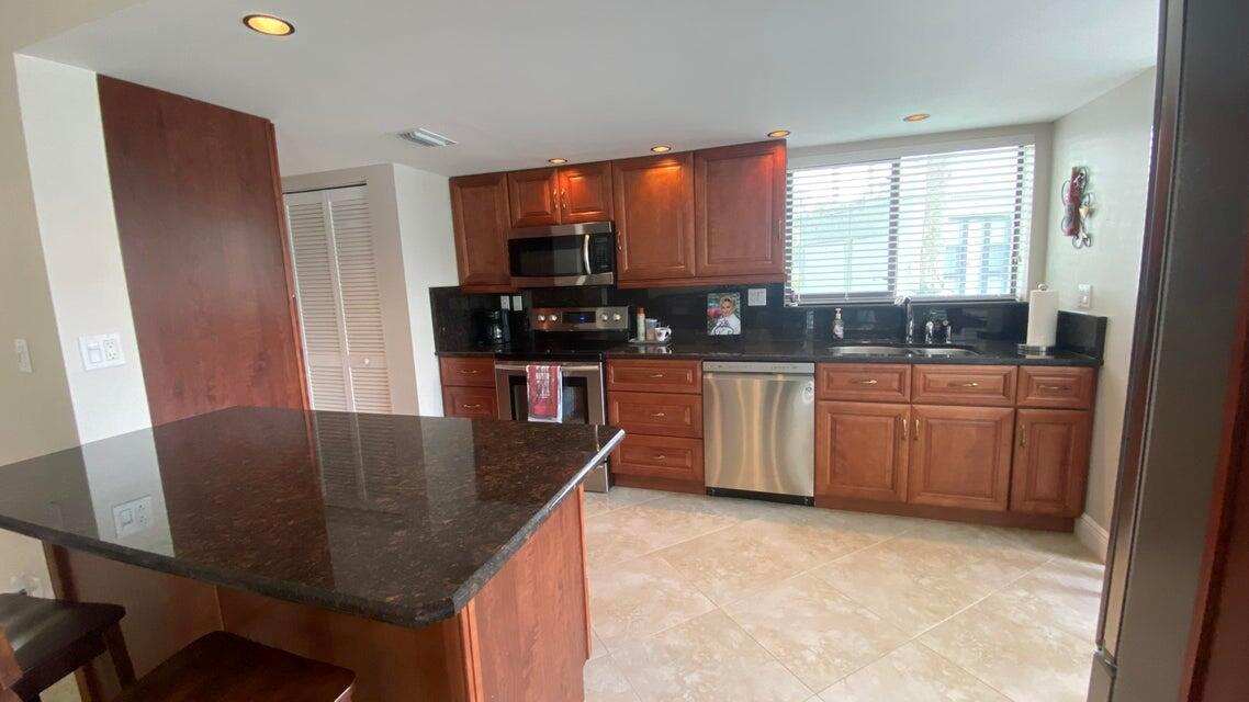 6371 La Costa Drive 101