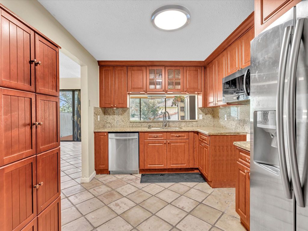 Photo of 11528 Terra Bella Boulevard, Plantation, FL 33325 (MLS # F10508573)