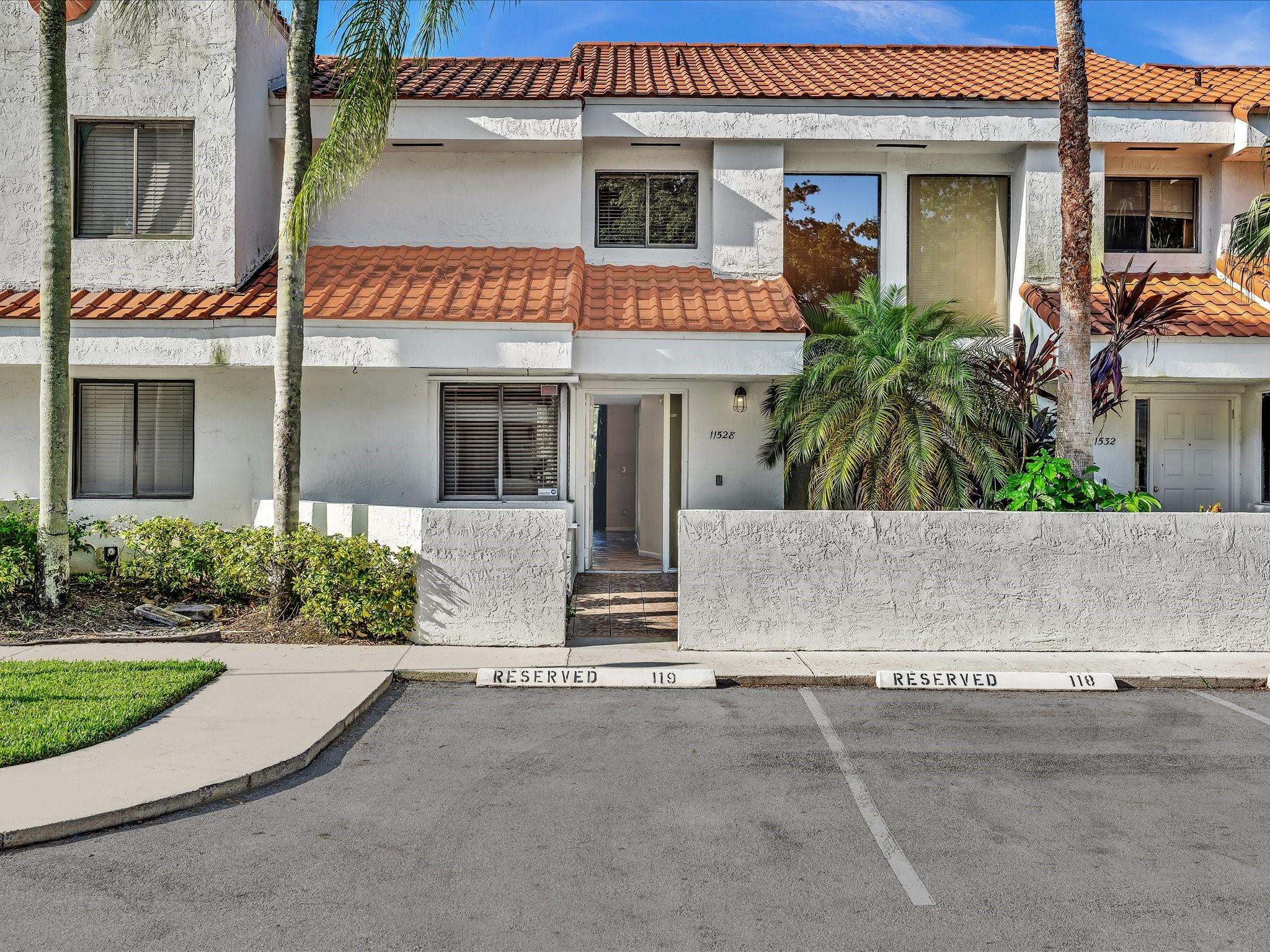 TERRA BELLA TOWNHOMES - Residential