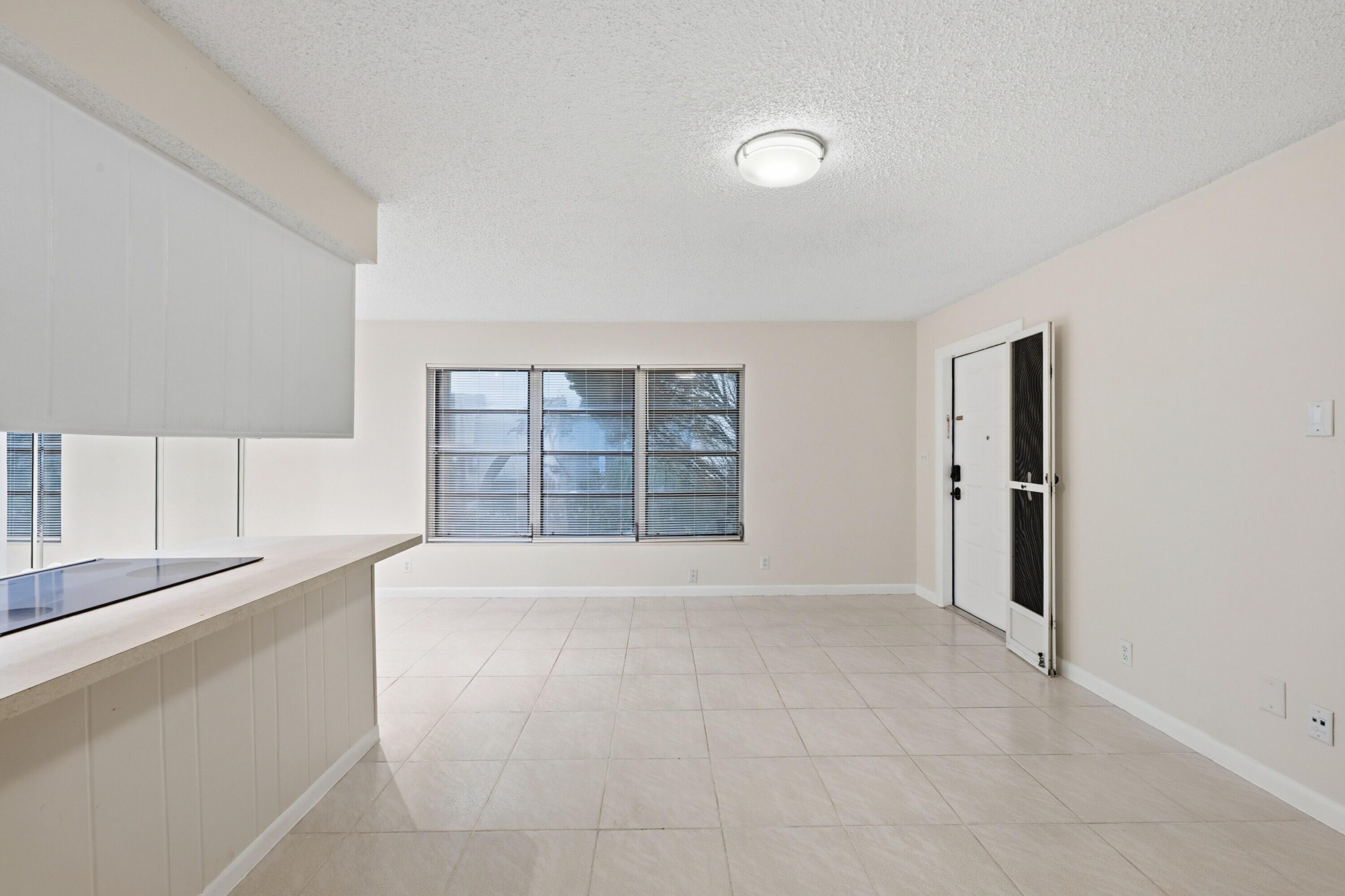 FOREST VILLAS CONDO APTS - Residential Lease