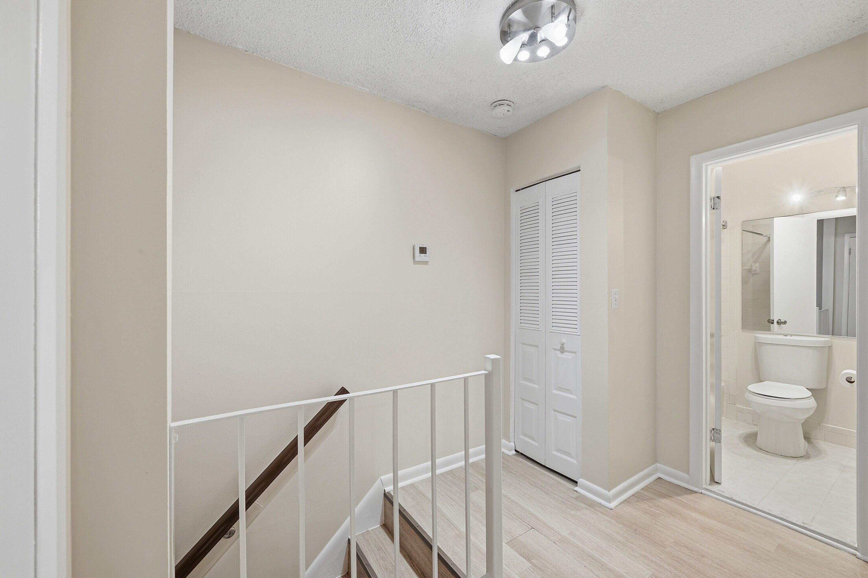 FOREST VILLAS CONDO APTS - Residential Lease