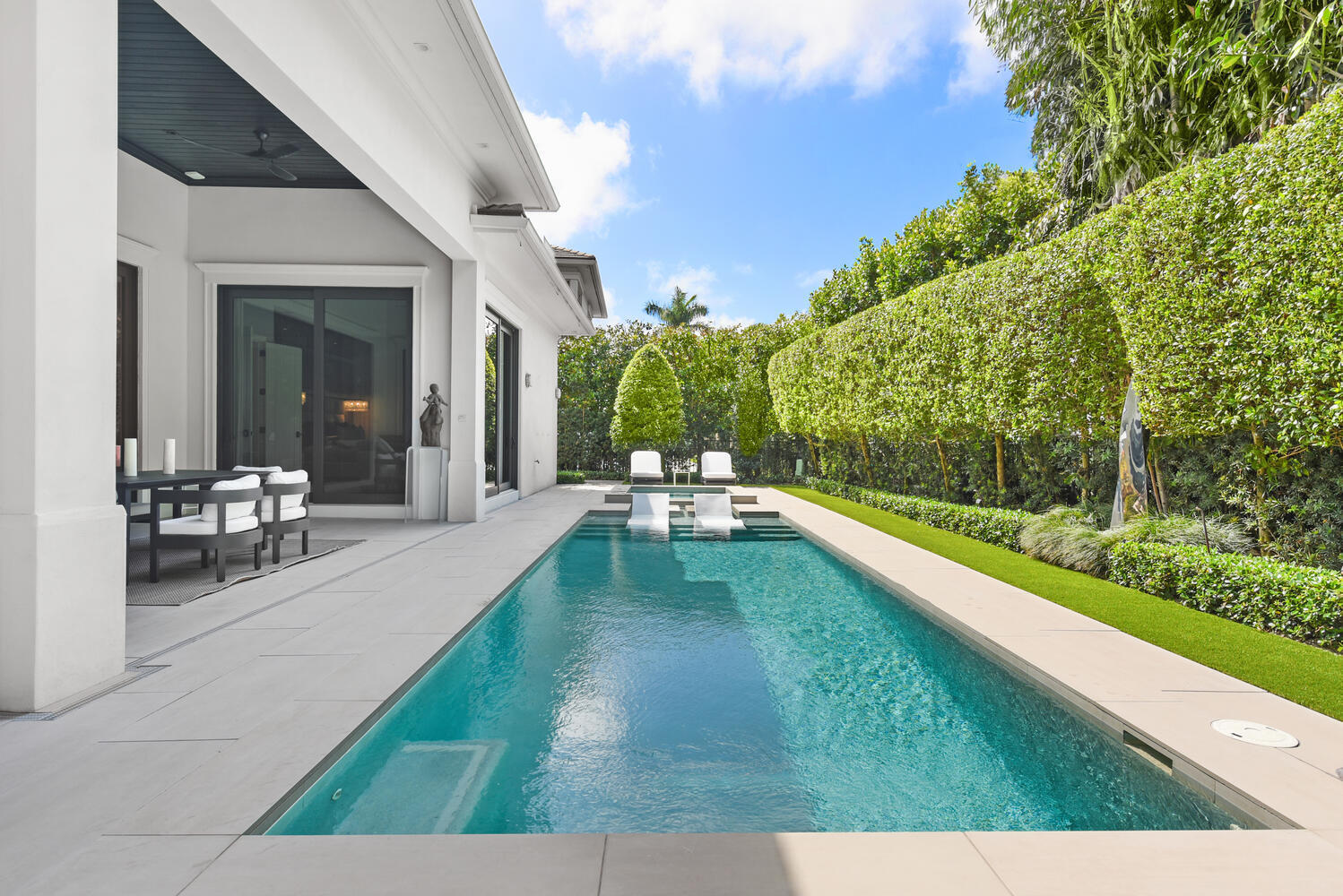 ROYAL PALM YACHT & COUNTRY CLUB - Residential