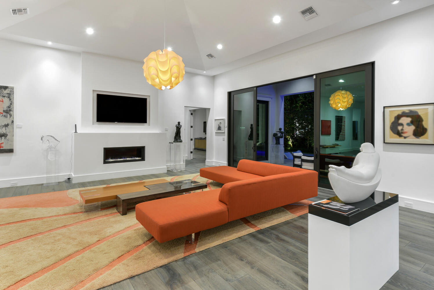 ROYAL PALM YACHT & COUNTRY CLUB - Residential