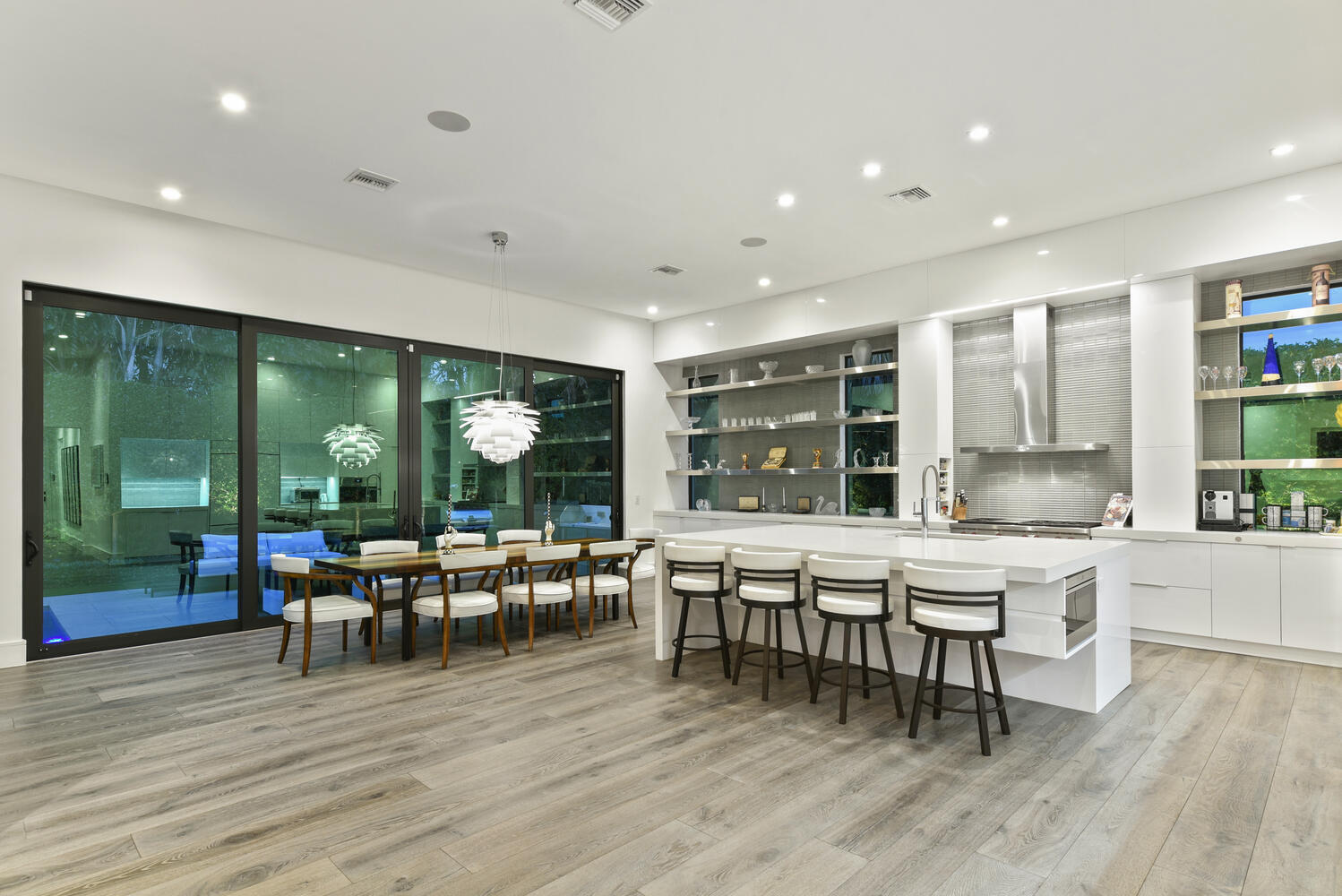 ROYAL PALM YACHT & COUNTRY CLUB - Residential