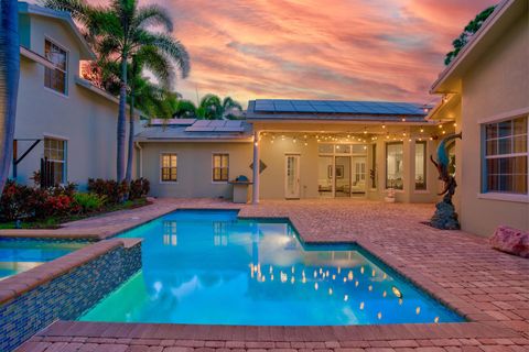 Single Family Residence in Jupiter FL 3326 Greenway Drive 3.jpg