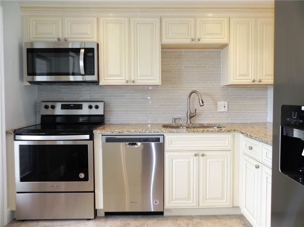 4650 Washington Street 207, Hollywood FL 33021