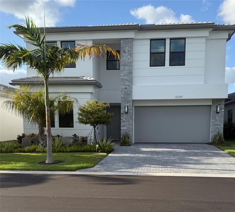 8349 Royal County Down Rd Boca Raton FL 33434