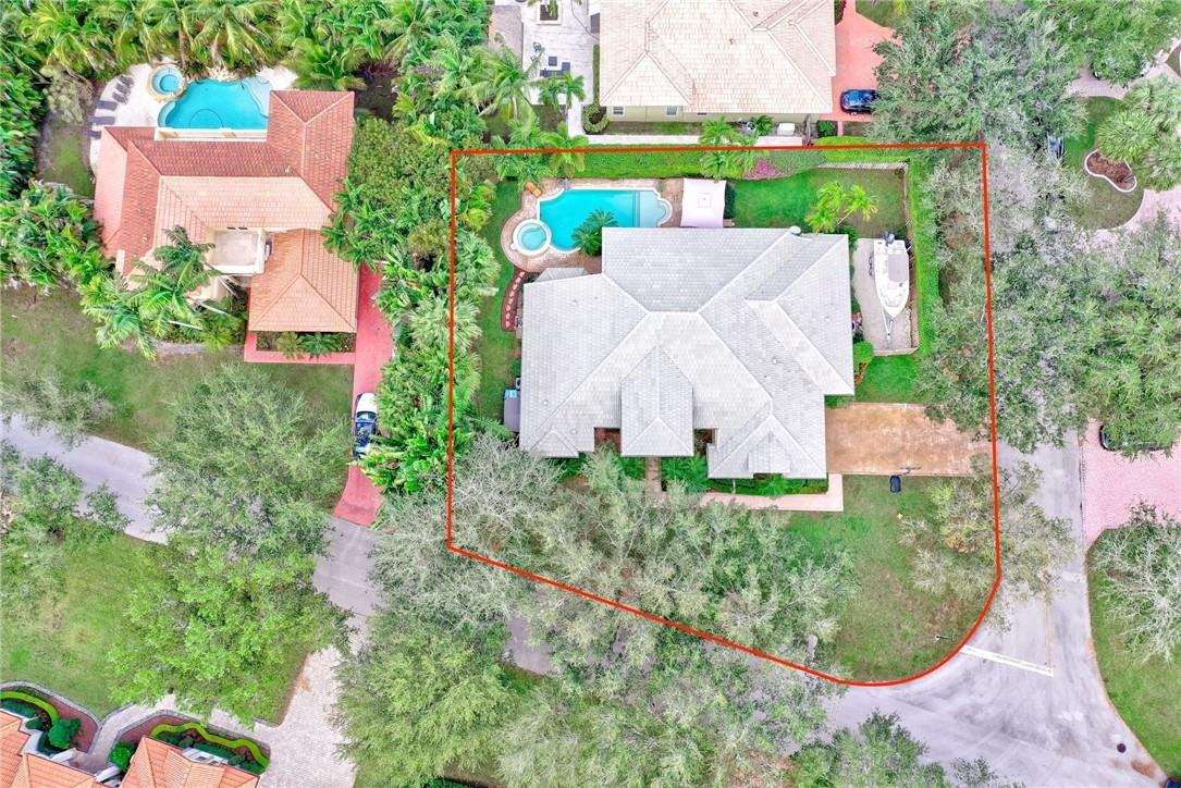 Isla Del Sol 85-32 B - Residential