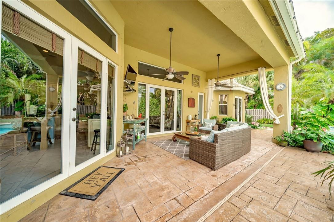 Isla Del Sol 85-32 B - Residential