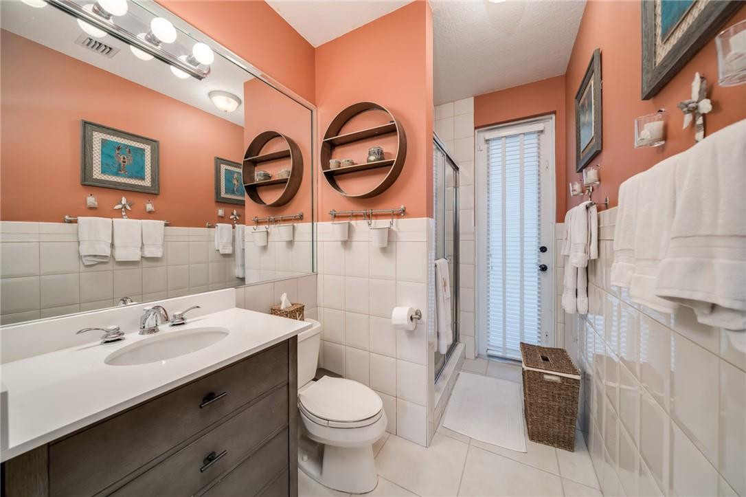 Isla Del Sol 85-32 B - Residential