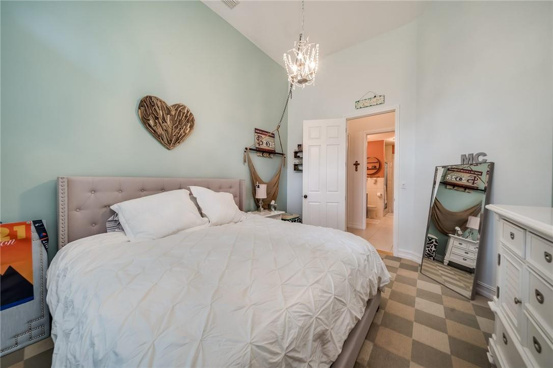 Isla Del Sol 85-32 B - Residential