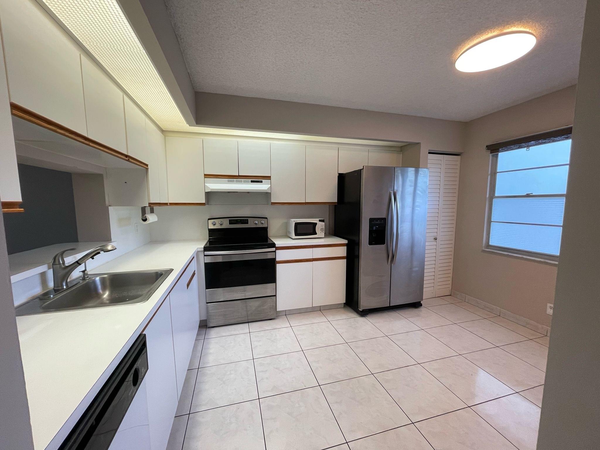 12650 SW 6th St 207K
