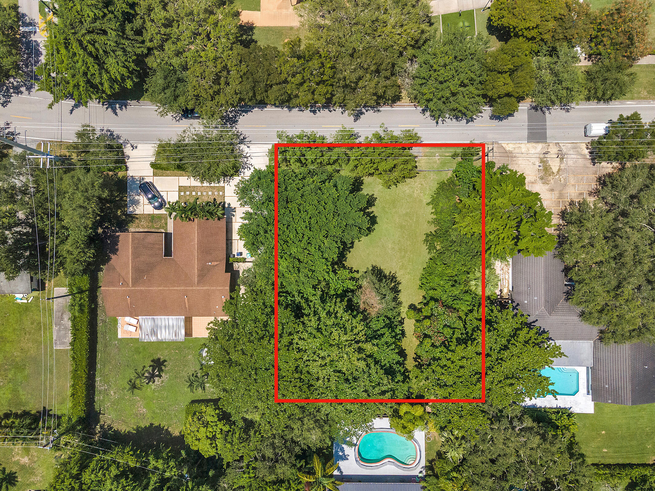 This piece of land is .34 of an acre and is the perfect spot to build your next home! Located right across from Evelyn Greer Park, this 14,875 sqft. lot is a prime location in Pinecrest.