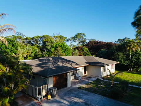 Property photo of 8895 N Bates Road, Palm Beach Gardens, FL 33418