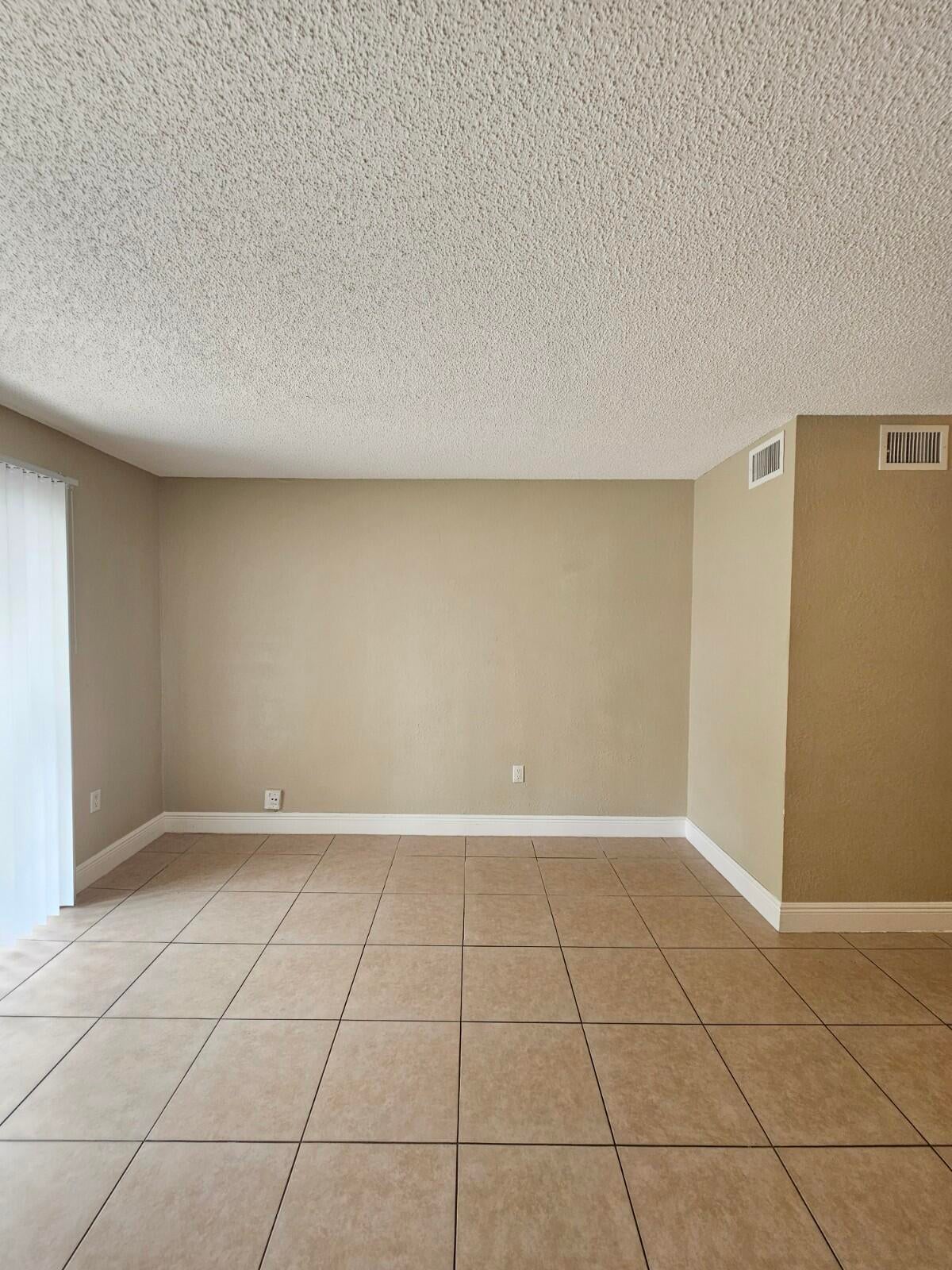 4324 NW 9TH Avenue 6-1C