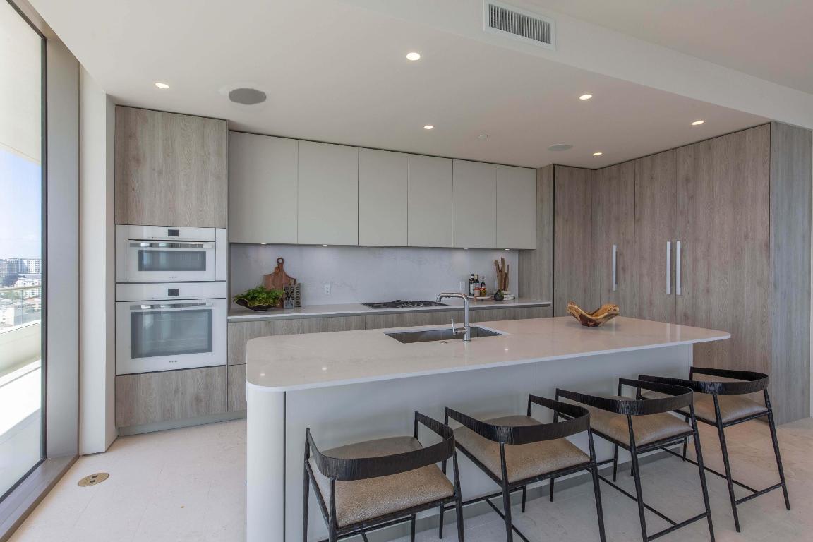 La Clara - Residential