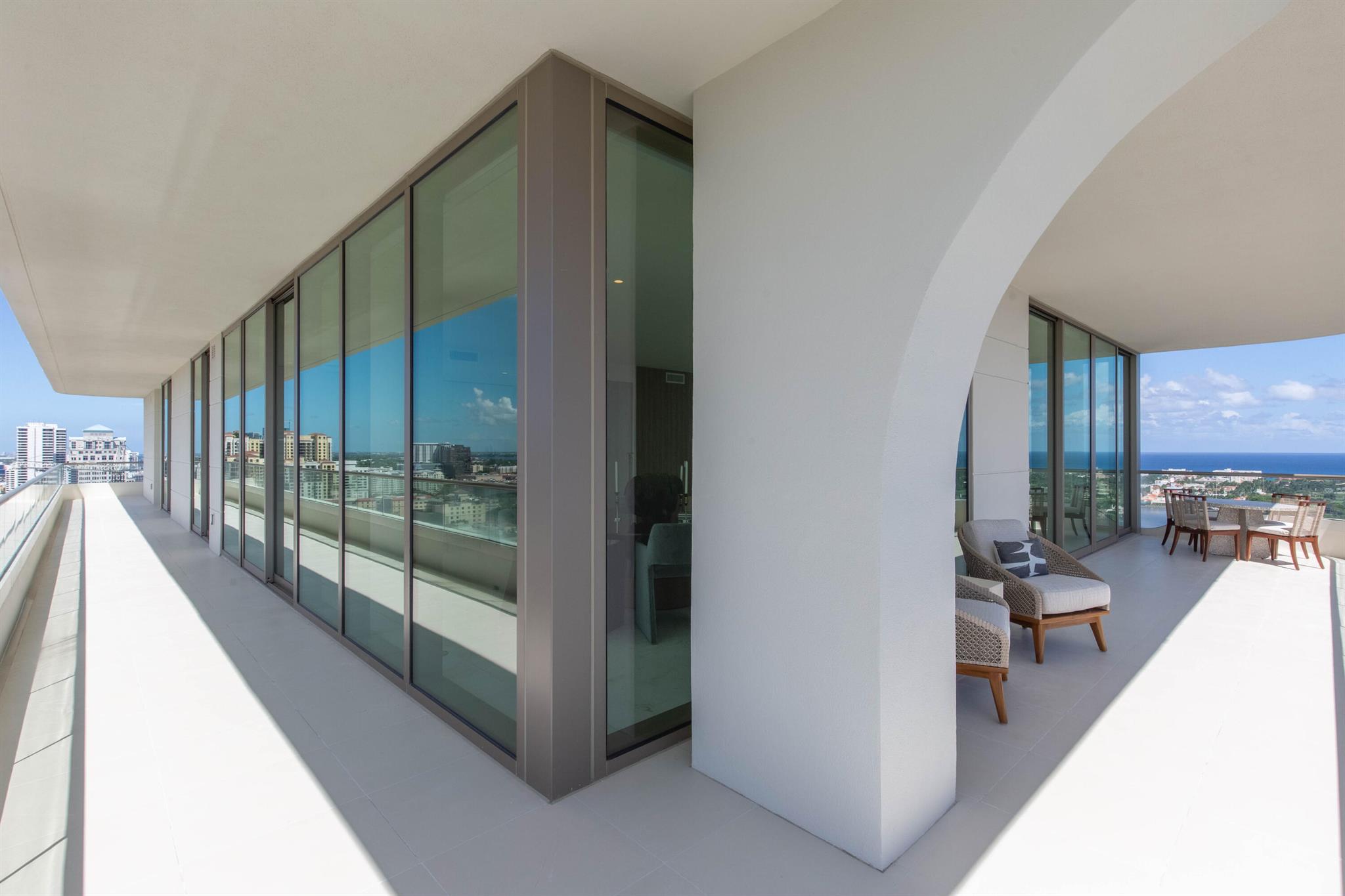 La Clara - Residential