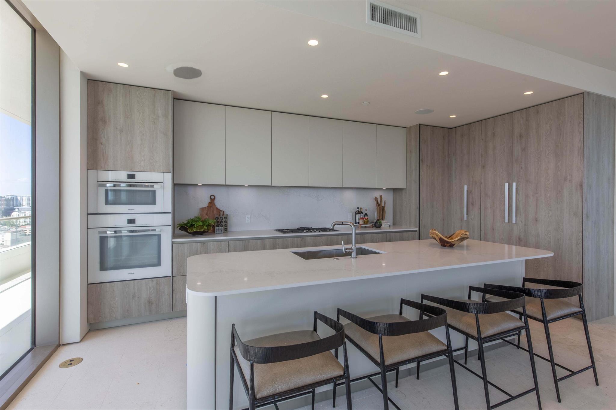 La Clara - Residential