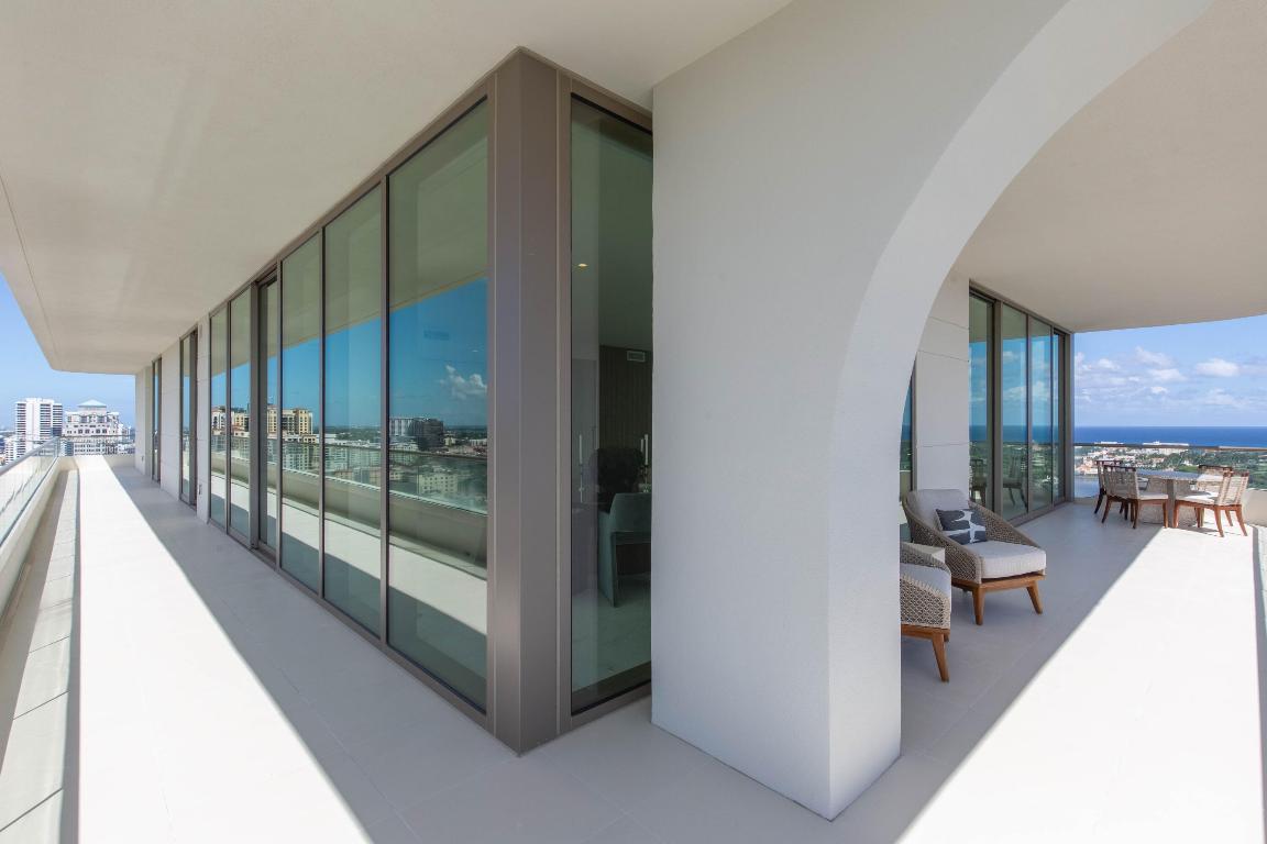 La Clara - Residential