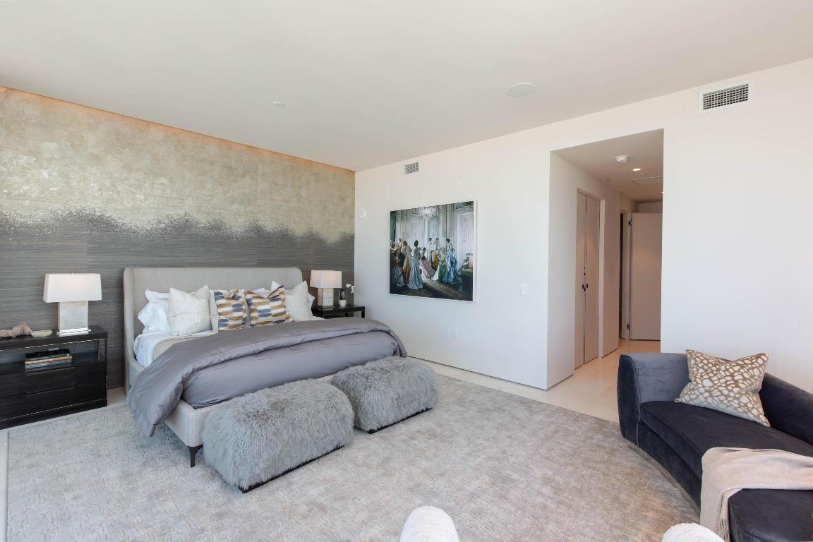 La Clara - Residential