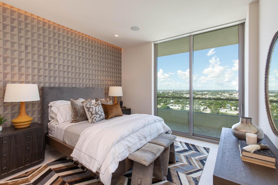 La Clara - Residential