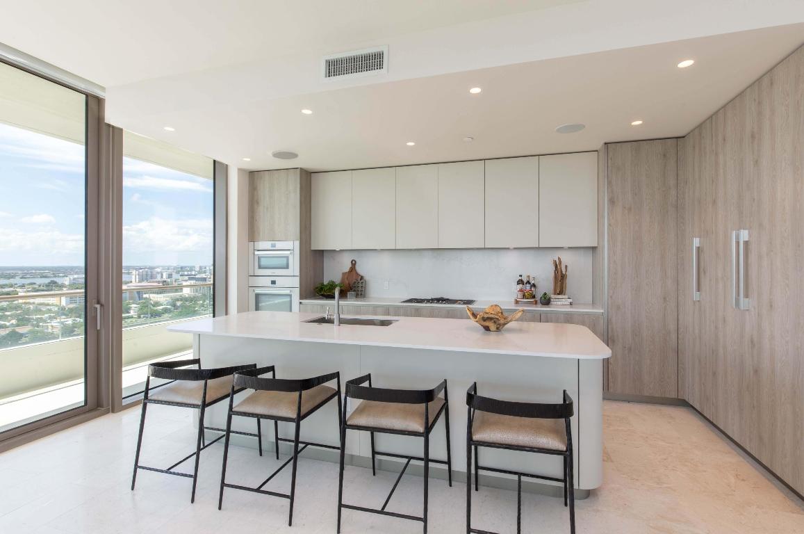 La Clara - Residential