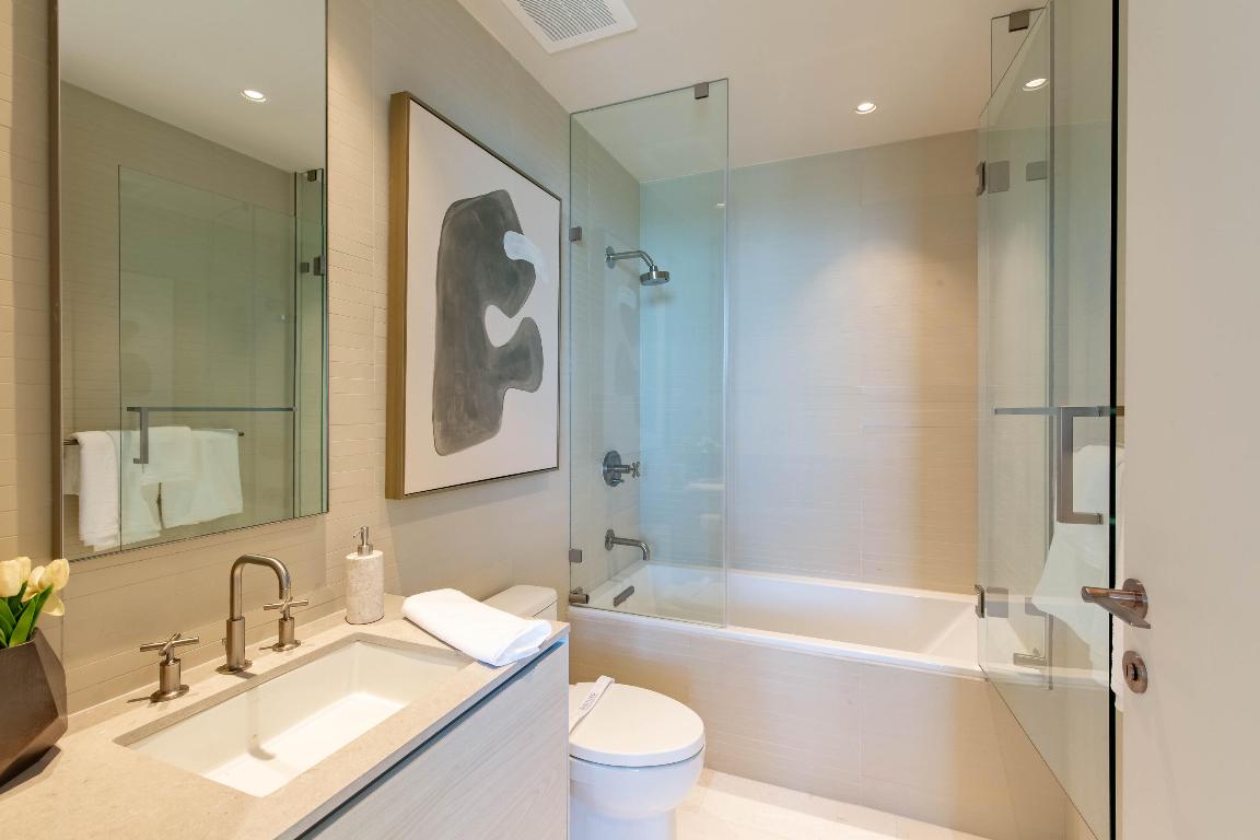 La Clara - Residential