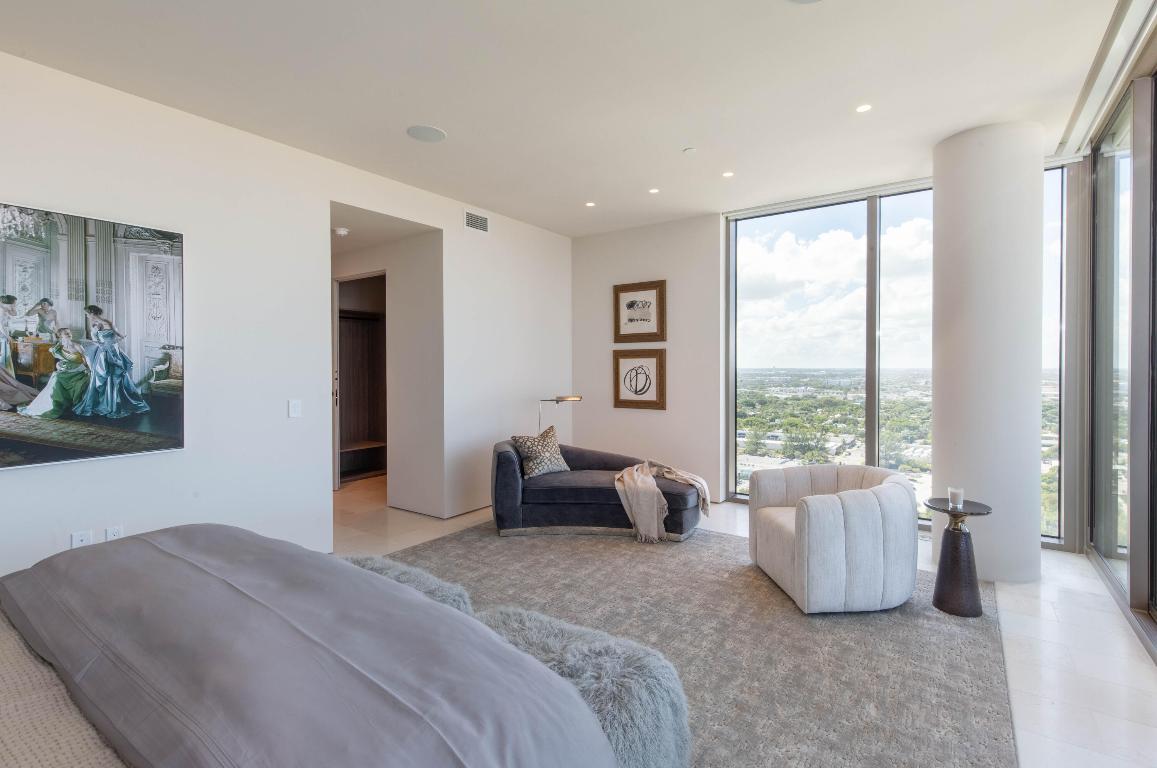 La Clara - Residential