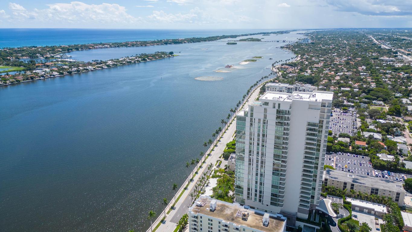 La Clara - Residential