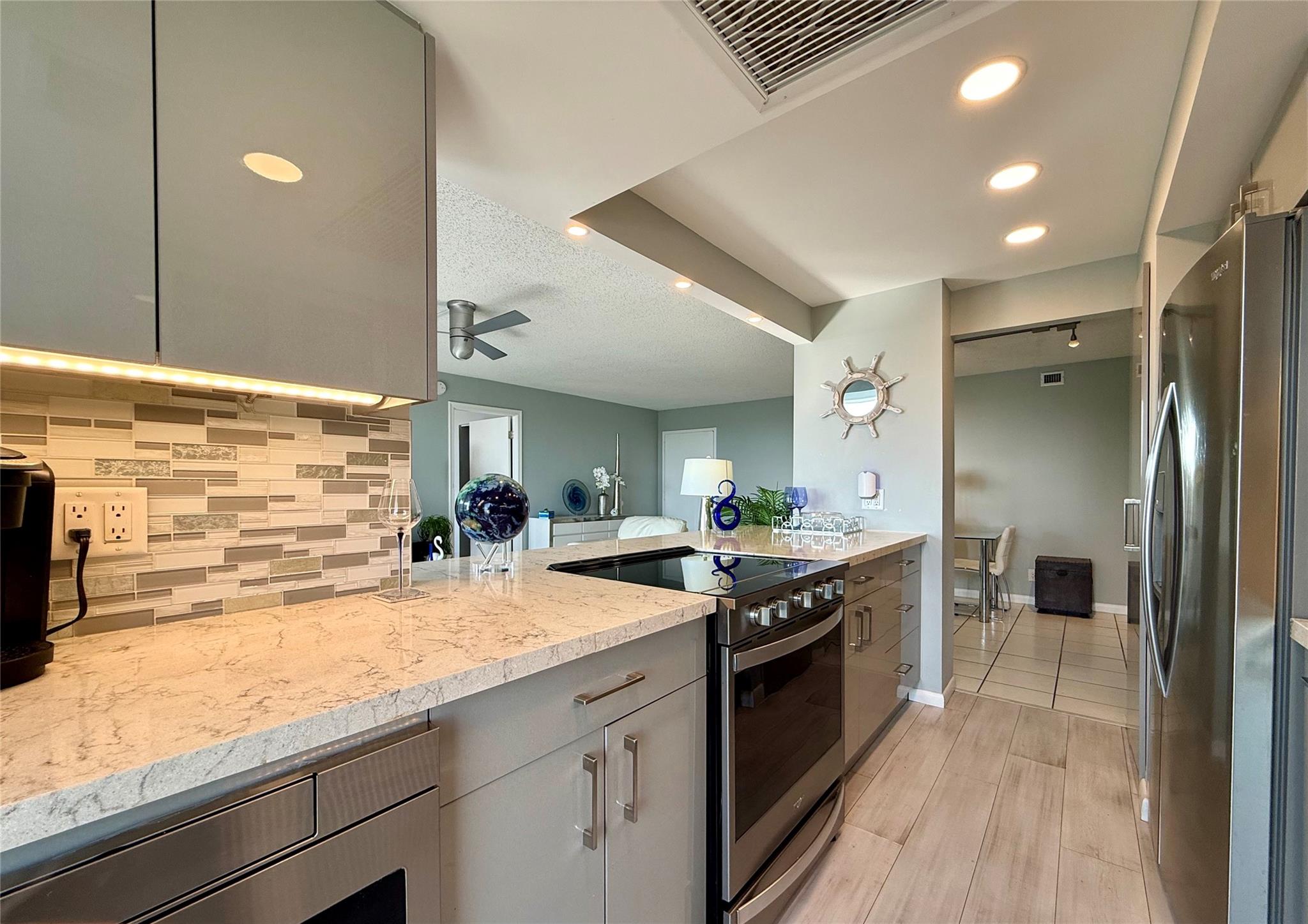 2841 N Ocean Blvd 602