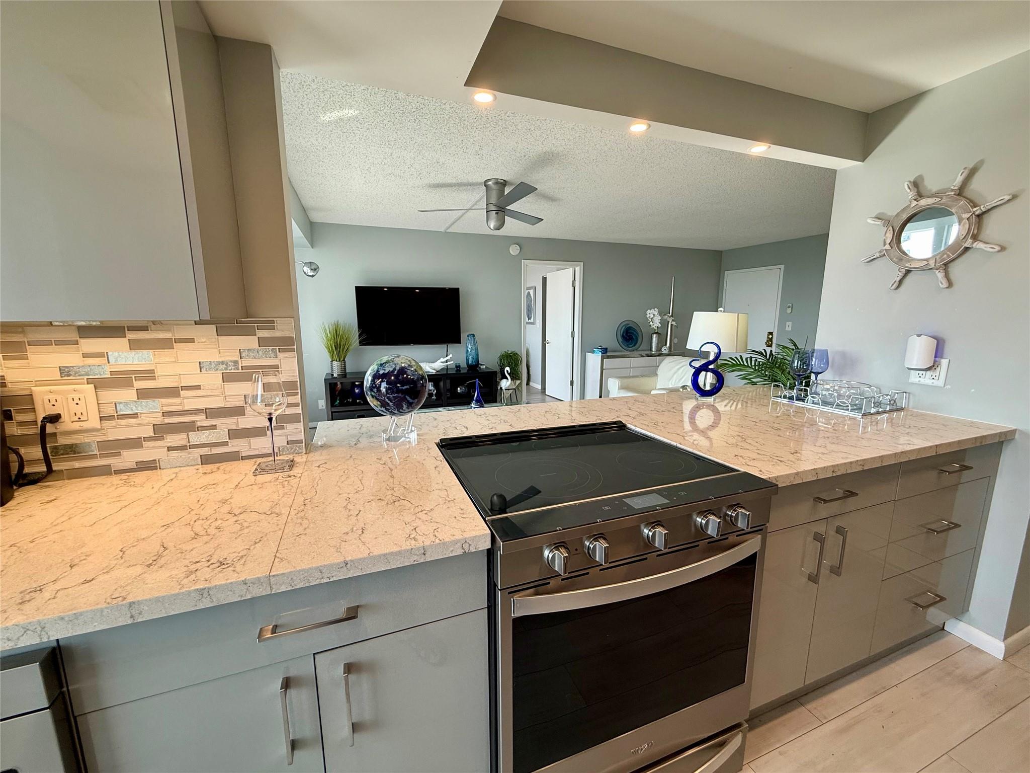 2841 N Ocean Blvd 602