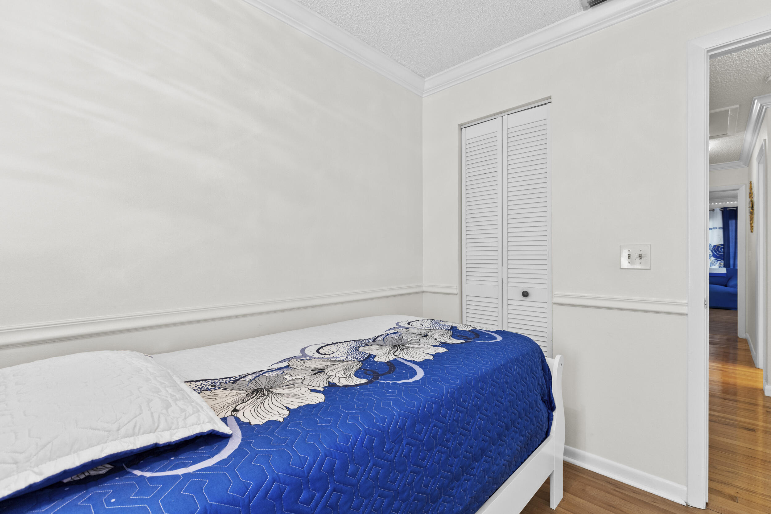 CHARTER CLUB OF PALM BEACH - Residential
