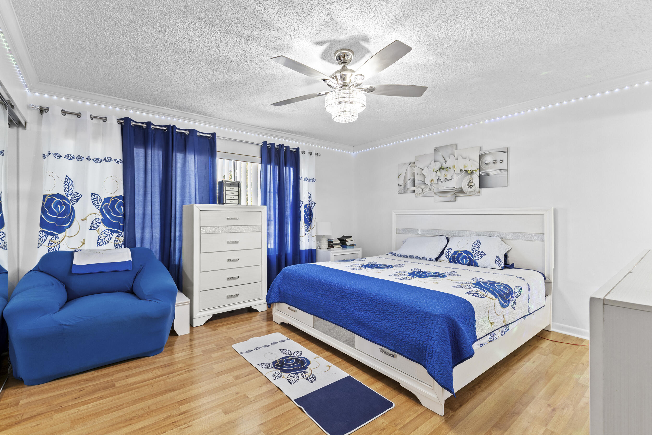 CHARTER CLUB OF PALM BEACH - Residential