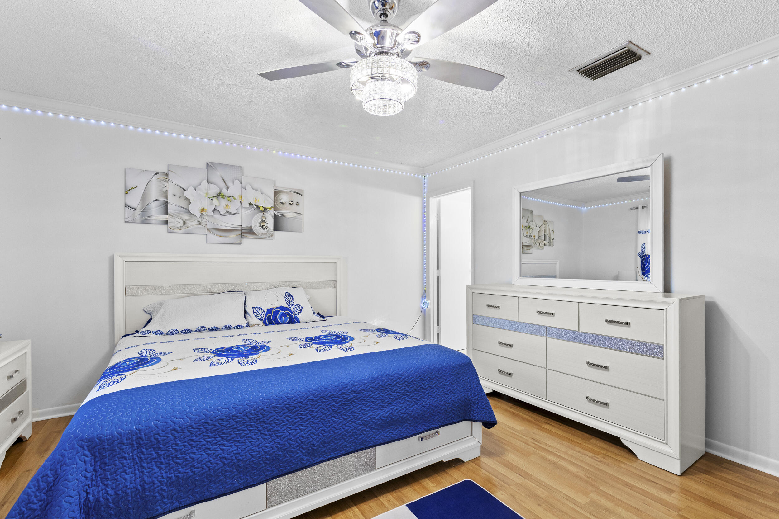 CHARTER CLUB OF PALM BEACH - Residential